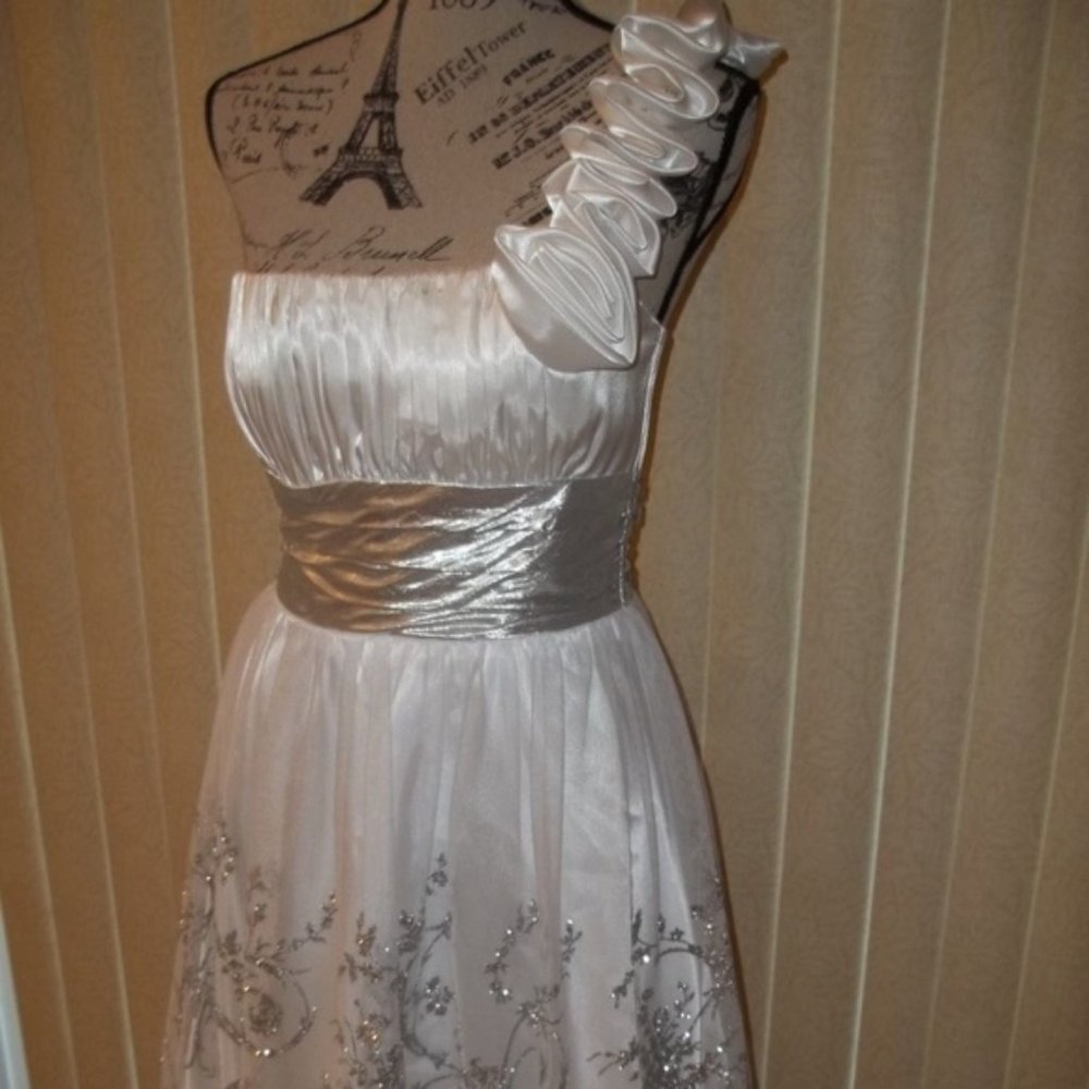 *Weekend Special Sale* Cute White & Silver One Shoulder Party Dress Jr. 7